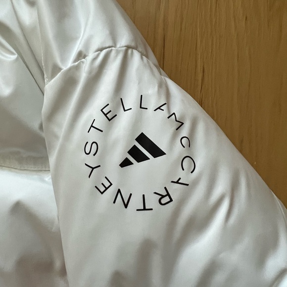 Adidas by Stella McCartney Short Puffer Jacket - Picture 4 of 11